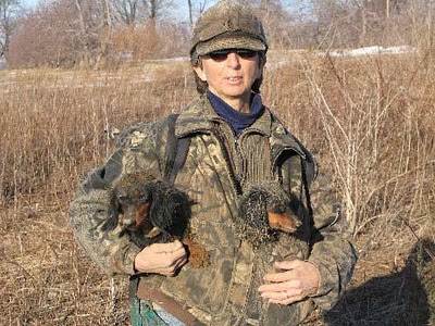 Teddy Moritz and her 2 mini long dachshunds
